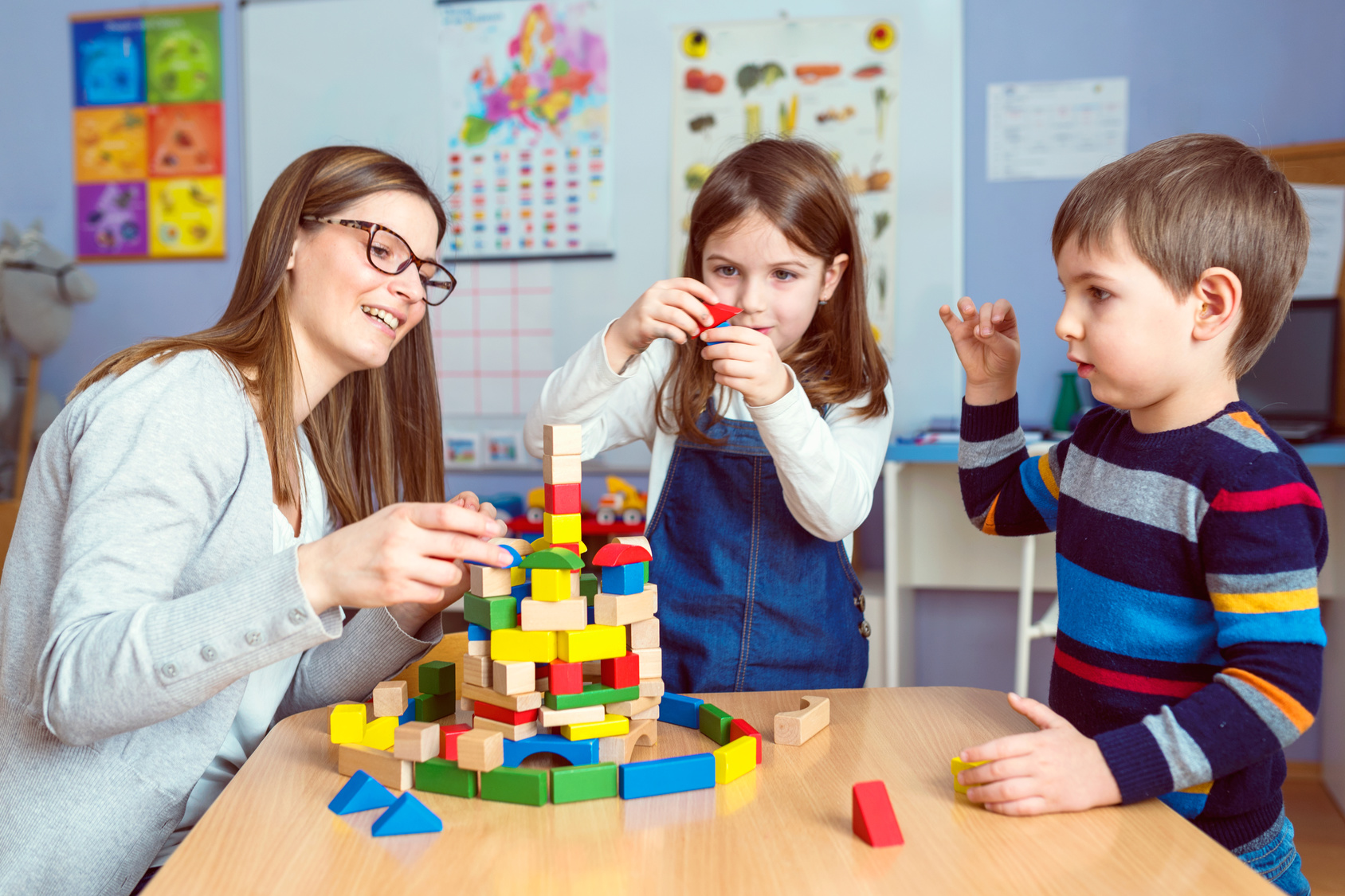 gain-the-skills-you-need-to-build-your-career-in-childcare-with-aet